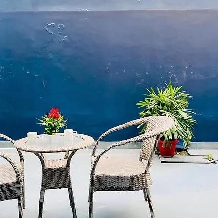 Olive Service Apartments Dlf Galleria Gurgaon Exterior photo